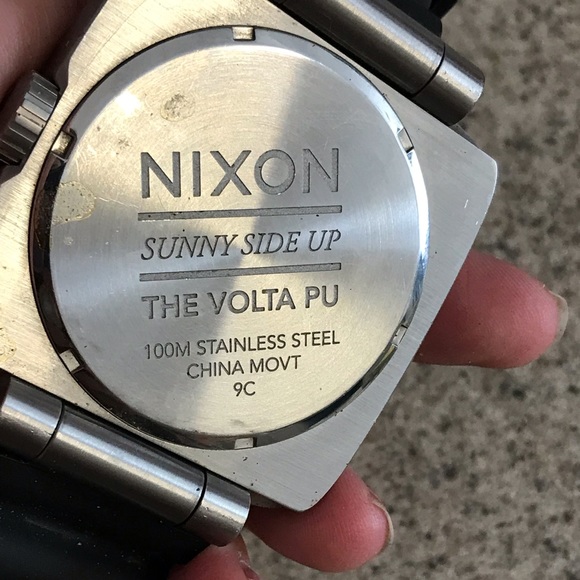 Nixon watch - Picture 3 of 3